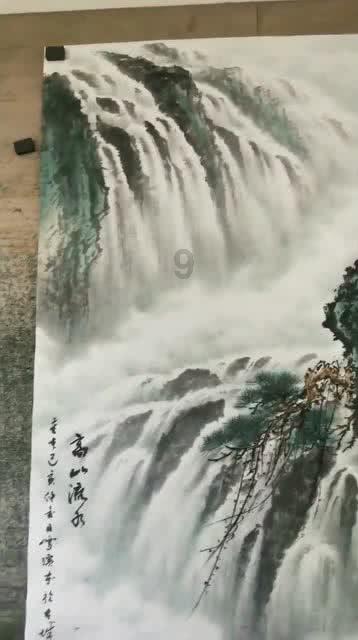 湖北女孩化疗6次摆摊补贴家用，这种方式更让人尊重吗？游戏画面